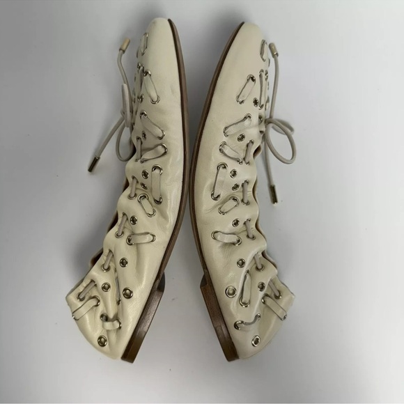 Chloe Oracia Grommet White/Ivory Leather Ballerina Flats Size 36.5 (MSRP $795) - Picture 5 of 9